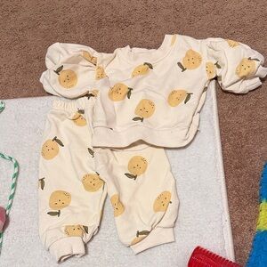 Cute Cream Fruit Print Baby Outfit
